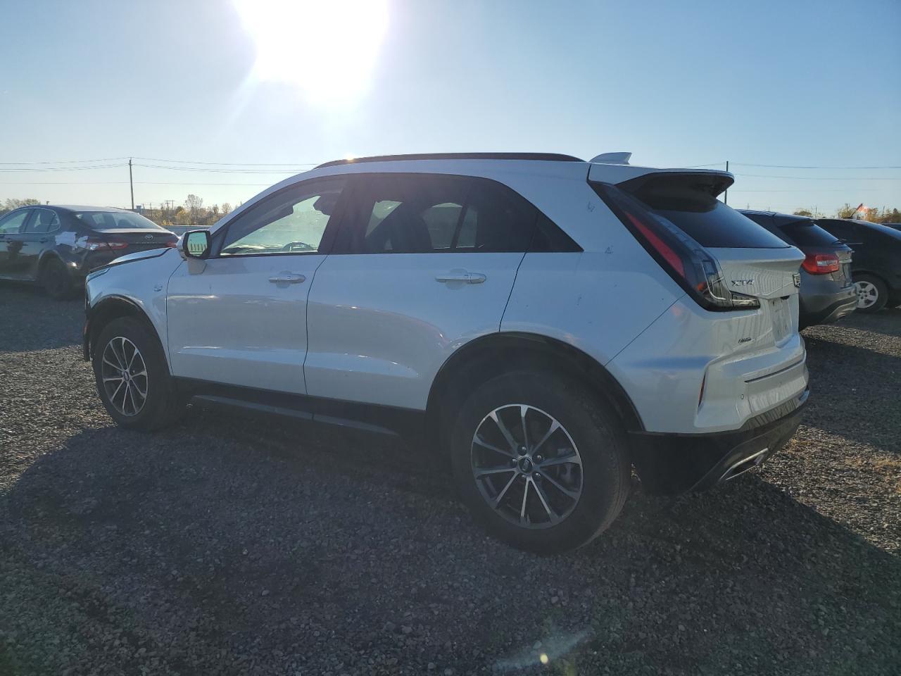 2024 Cadillac Xt4 Sport - Фото 2