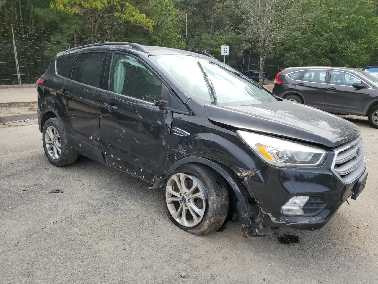 2017 Ford Escape Se - Фото 4