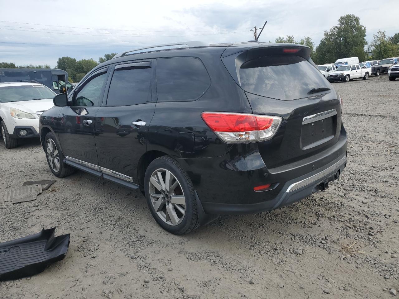 2014 Nissan Pathfinder S - Фото 2