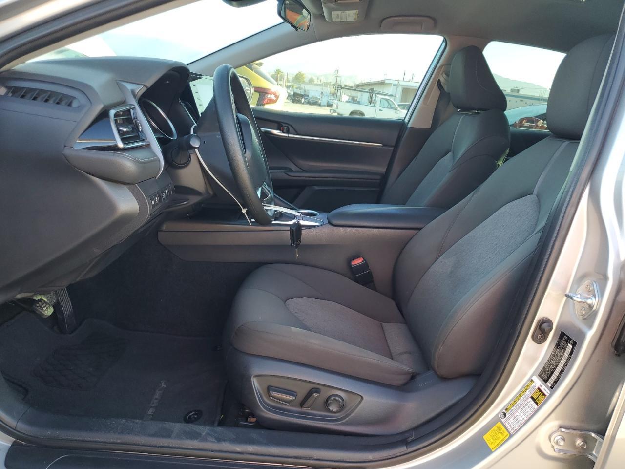 2023 Toyota Camry Le - Фото 7