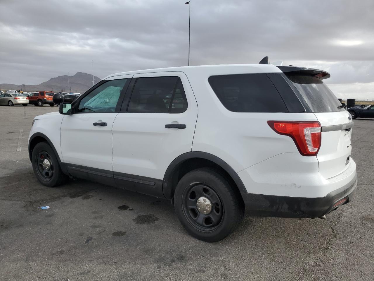 2017 Ford Explorer Police Interceptor - Image 2