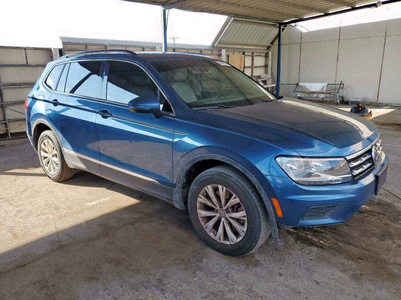 2018 Volkswagen Tiguan Se - Фото 4