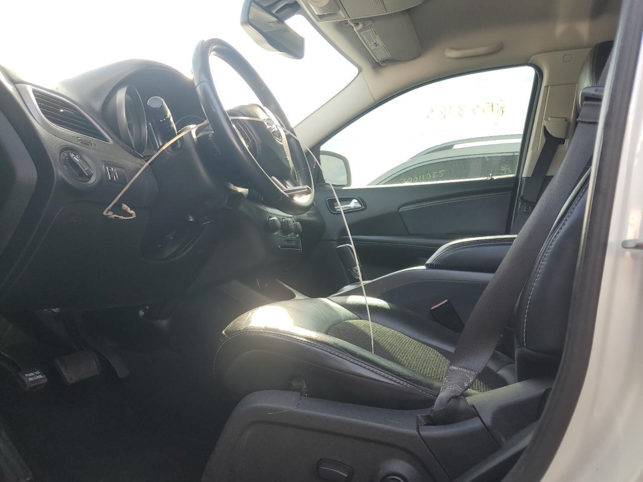 2016 Dodge Journey Crossroad - Image 7