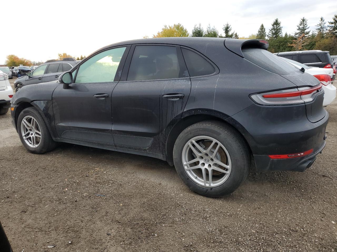 2019 Porsche Macan S - Image 2