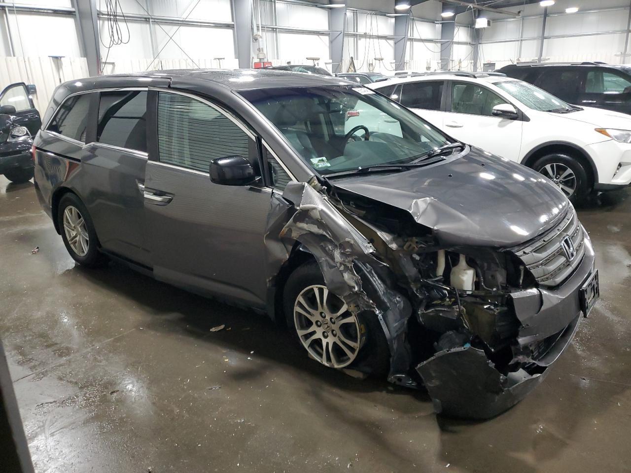 2013 Honda Odyssey Exl - Image 4
