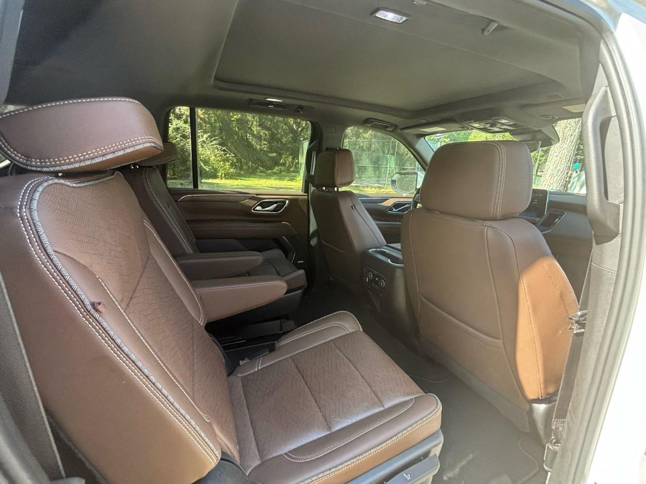 2023 Chevrolet Suburban K1500 High Country - Image 6