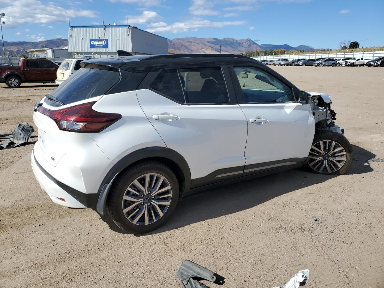 2023 Nissan Kicks Sr - Фото 3