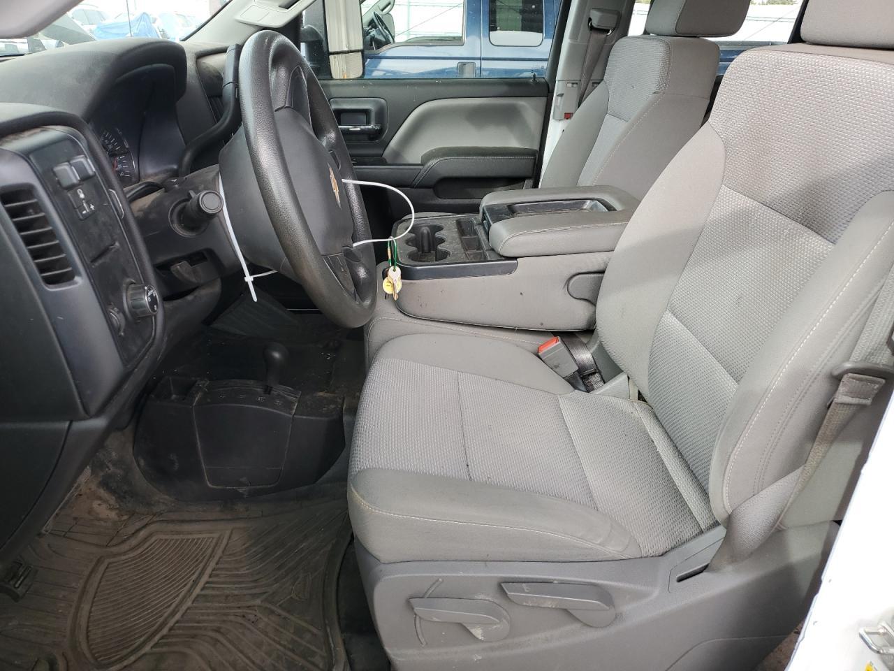 2015 Chevrolet Silverado 2500 Utility / Service Truck - Image 7