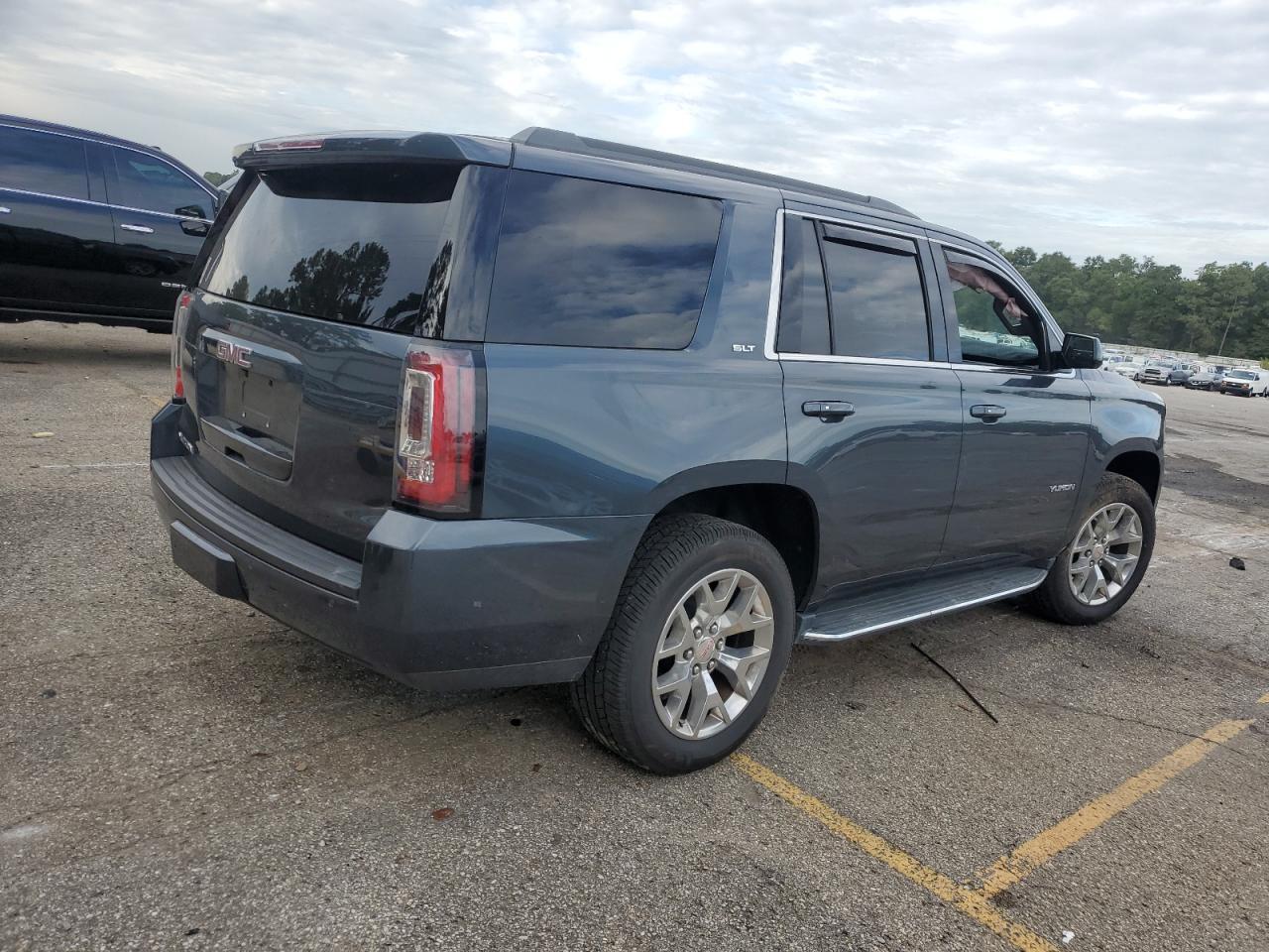 2019 GMC Yukon Slt - Image 3