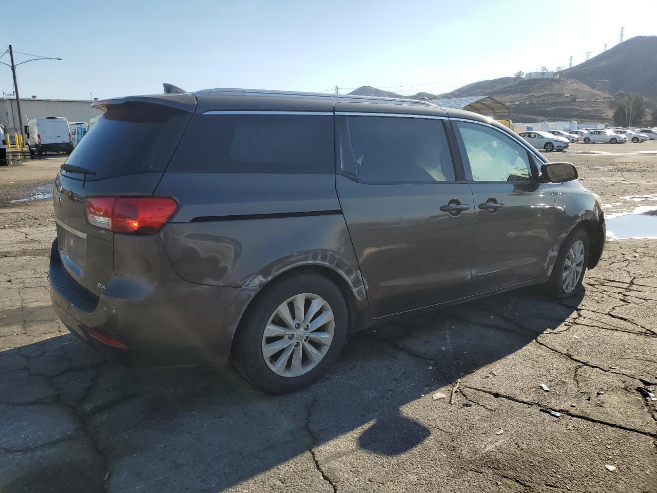 2016 Kia Sedona Ex - Фото 3
