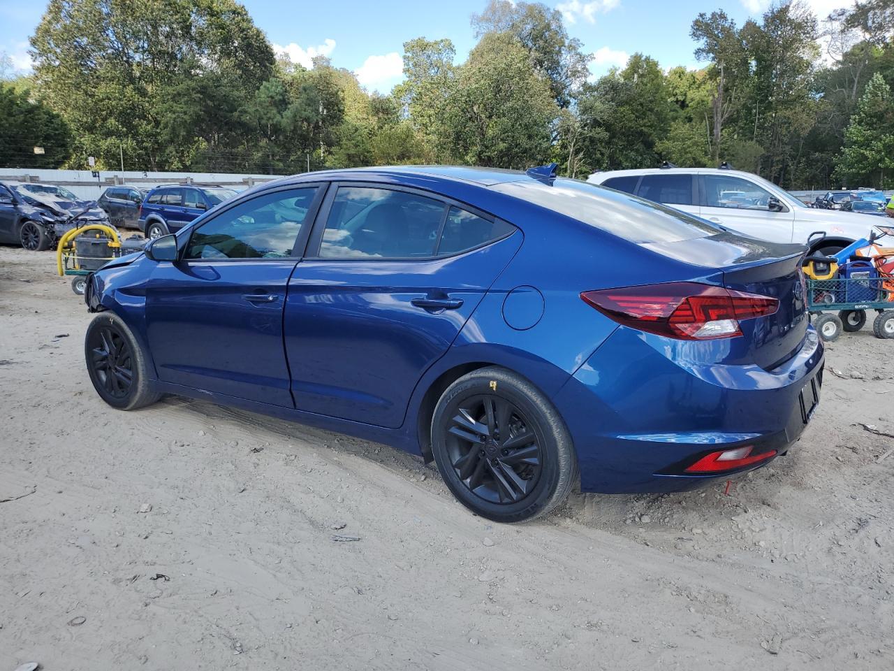 2019 Hyundai Elantra Sel - Фото 2