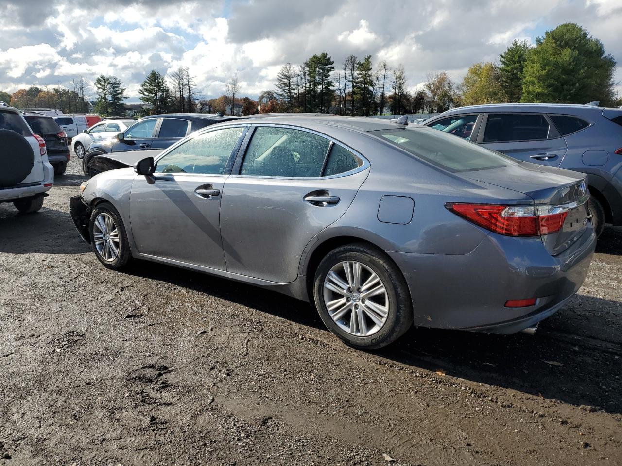 2013 Lexus Es 350 - Image 2