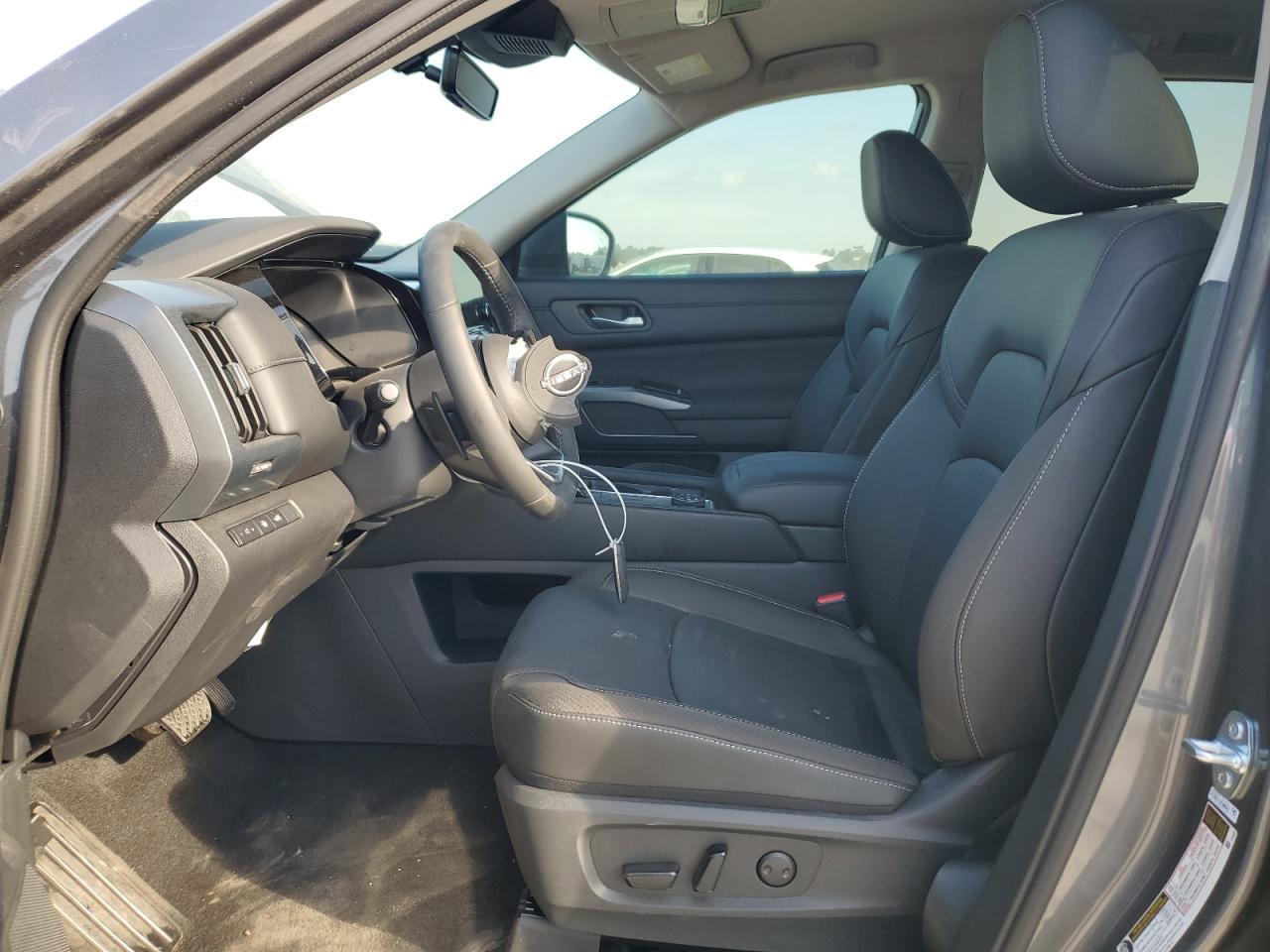 2025 Nissan Pathfinder Sl - Фото 7
