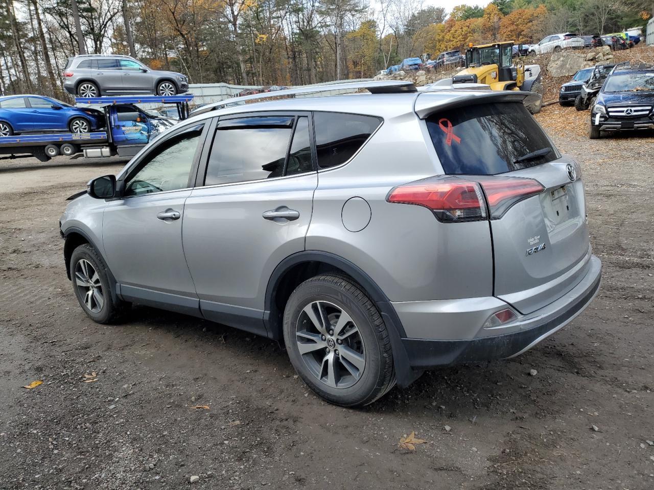 2018 Toyota Rav4 Adventure - Фото 2