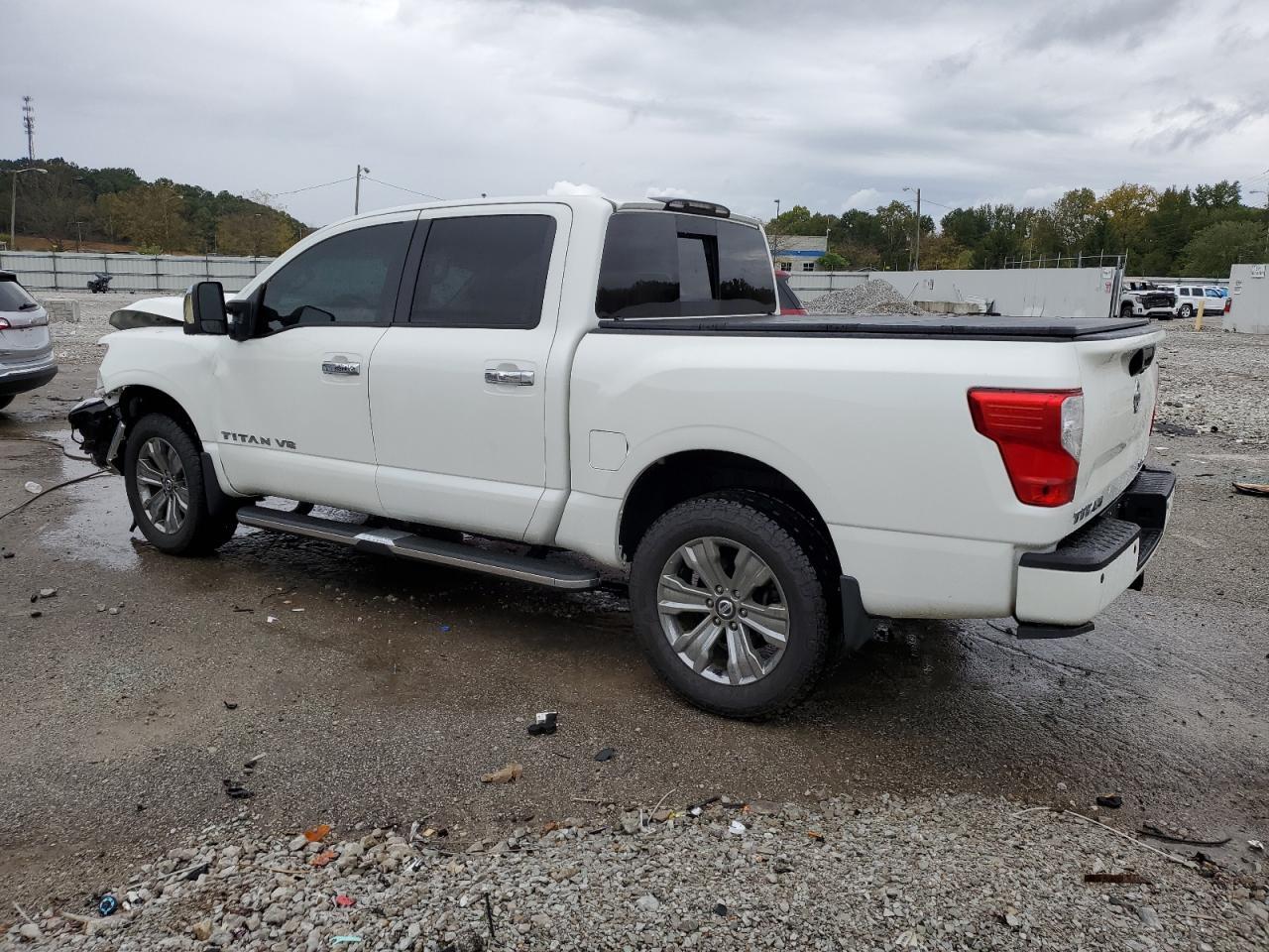2018 Nissan Titan Sv - Image 2