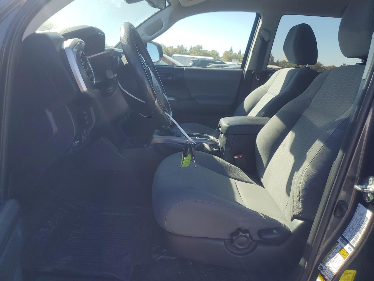 2018 Toyota Tacoma Double Cab - Фото 7