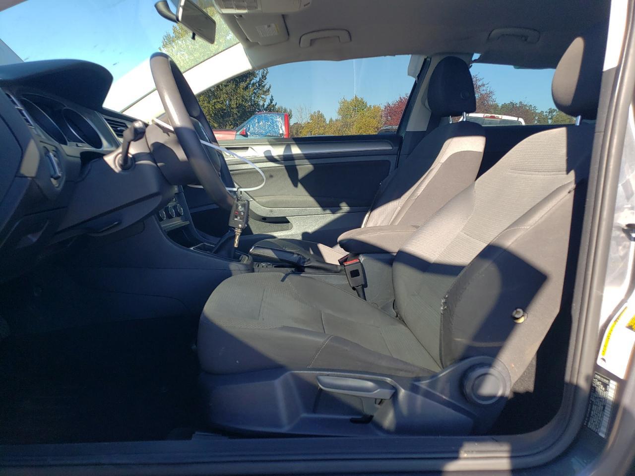 2015 Volkswagen Golf - Image 7