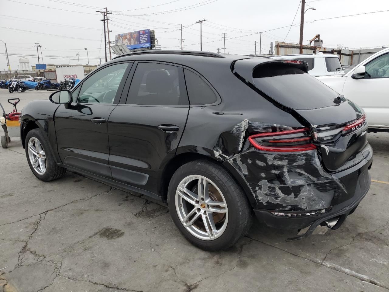 2021 Porsche Macan - Image 2
