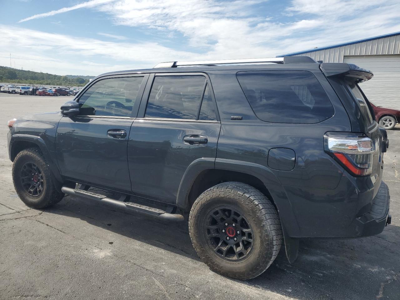 2024 Toyota 4Runner Sr5/Sr5 Premium - Image 2