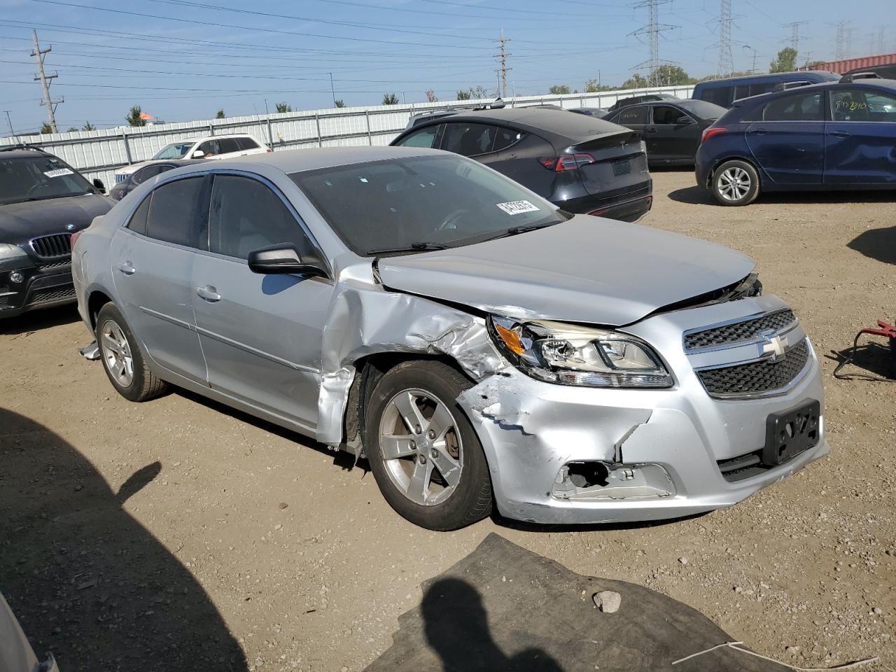 2013 Chevrolet Malibu Ls - Фото 4
