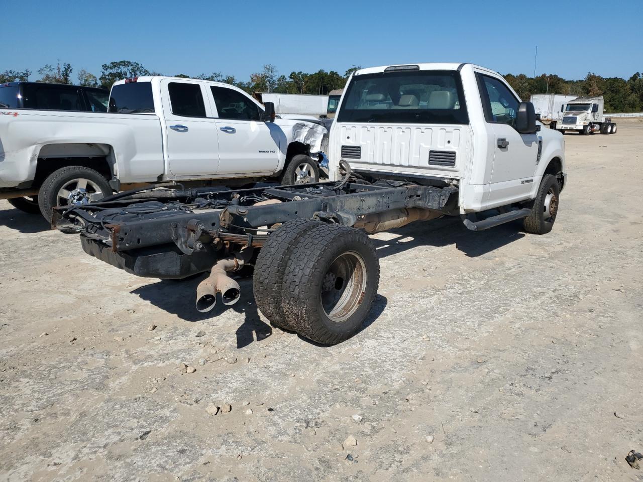 2017 Ford F350 Super Duty - Фото 4
