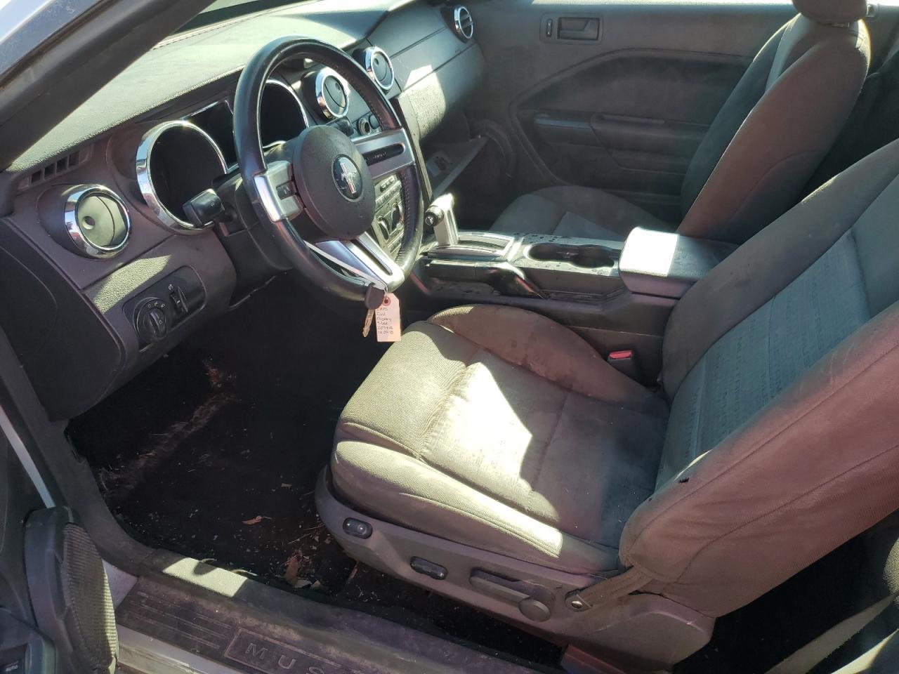 2005 Ford Mustang - Image 7