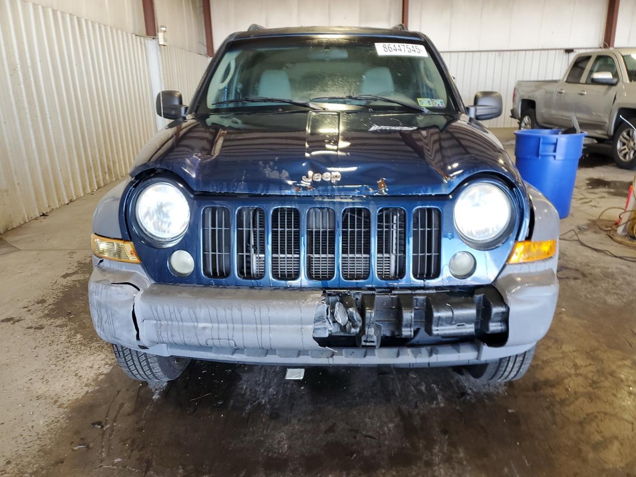 2005 Jeep Liberty Sport - Фото 5