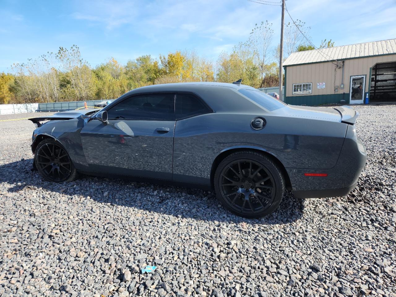 2015 Dodge Challenger Sxt Plus - Image 2