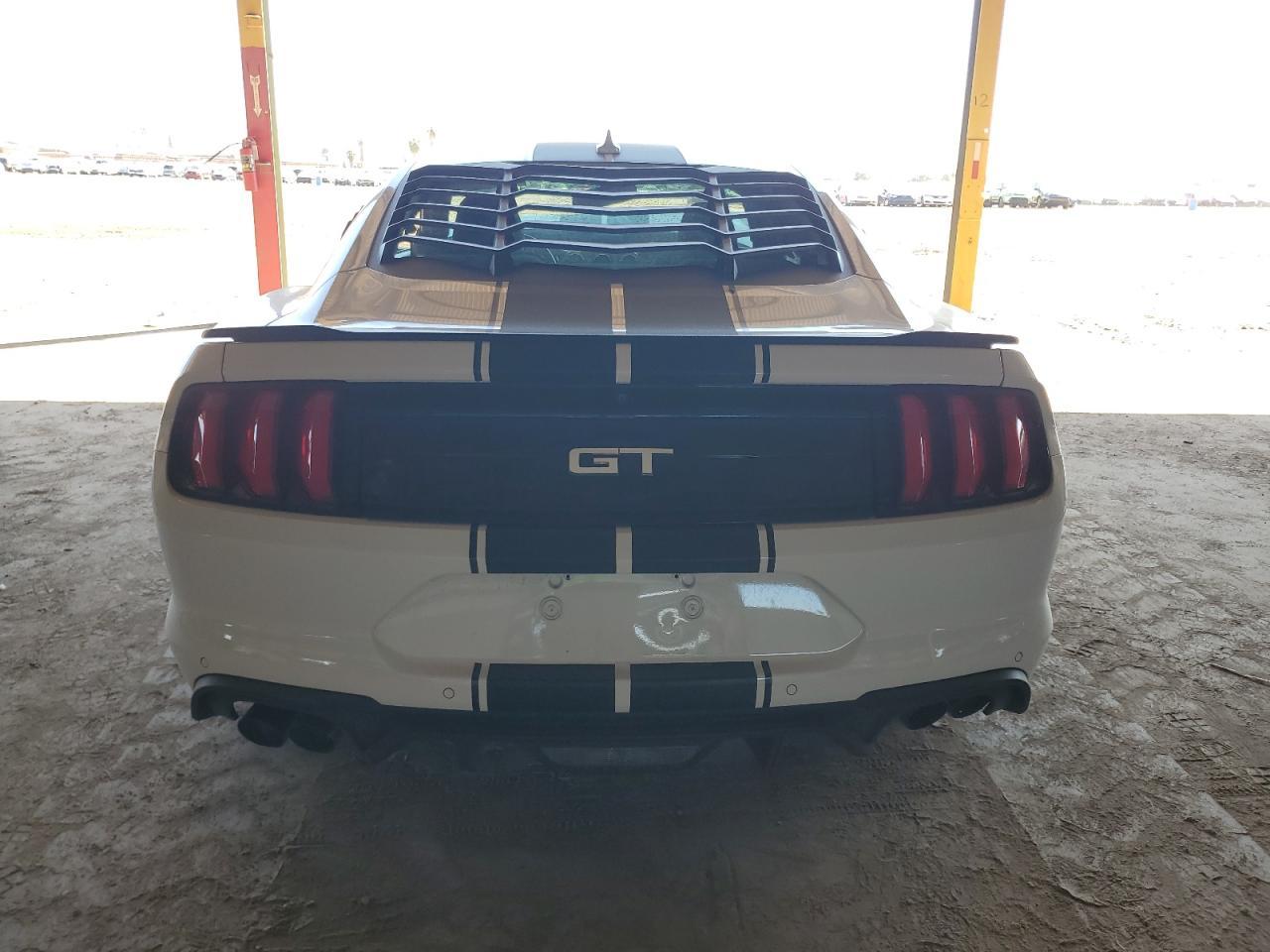2020 Ford Mustang Gt - Фото 6