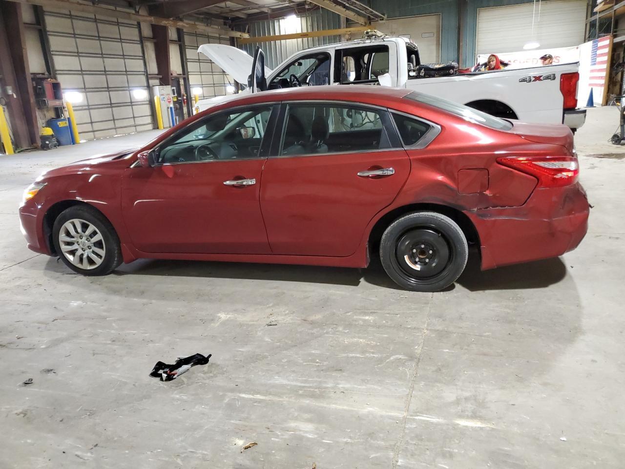 2016 Nissan Altima 2.5 - Фото 2