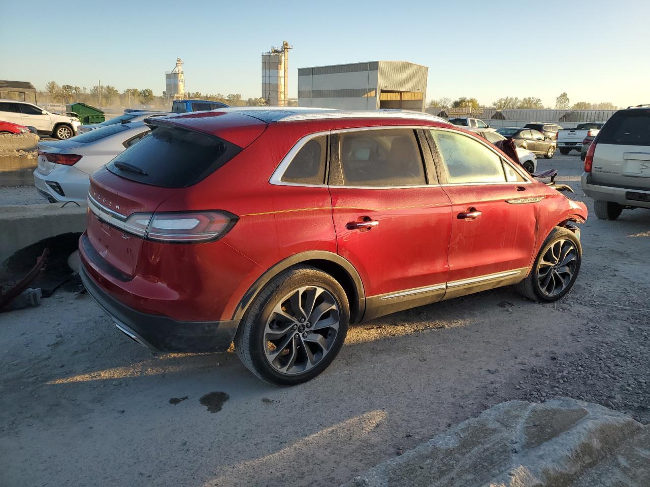 2020 Lincoln Nautilus Reserve - Image 3