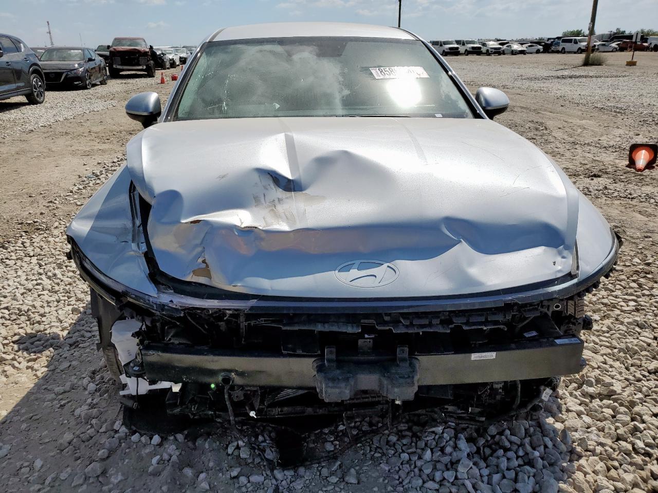 2025 Hyundai Sonata Hybrid - Image 5