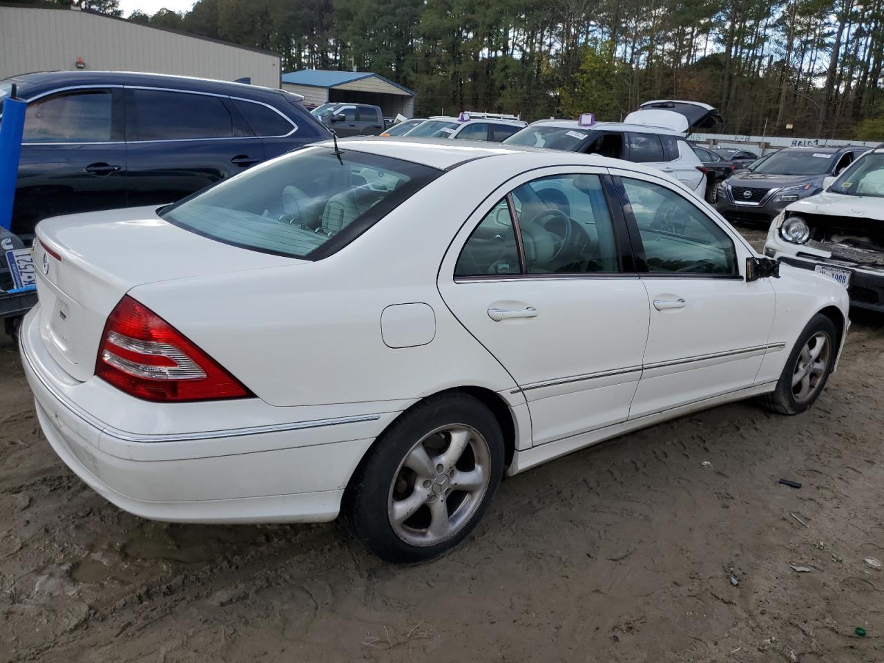 2005 Mercedes-Benz C 240 - Фото 3