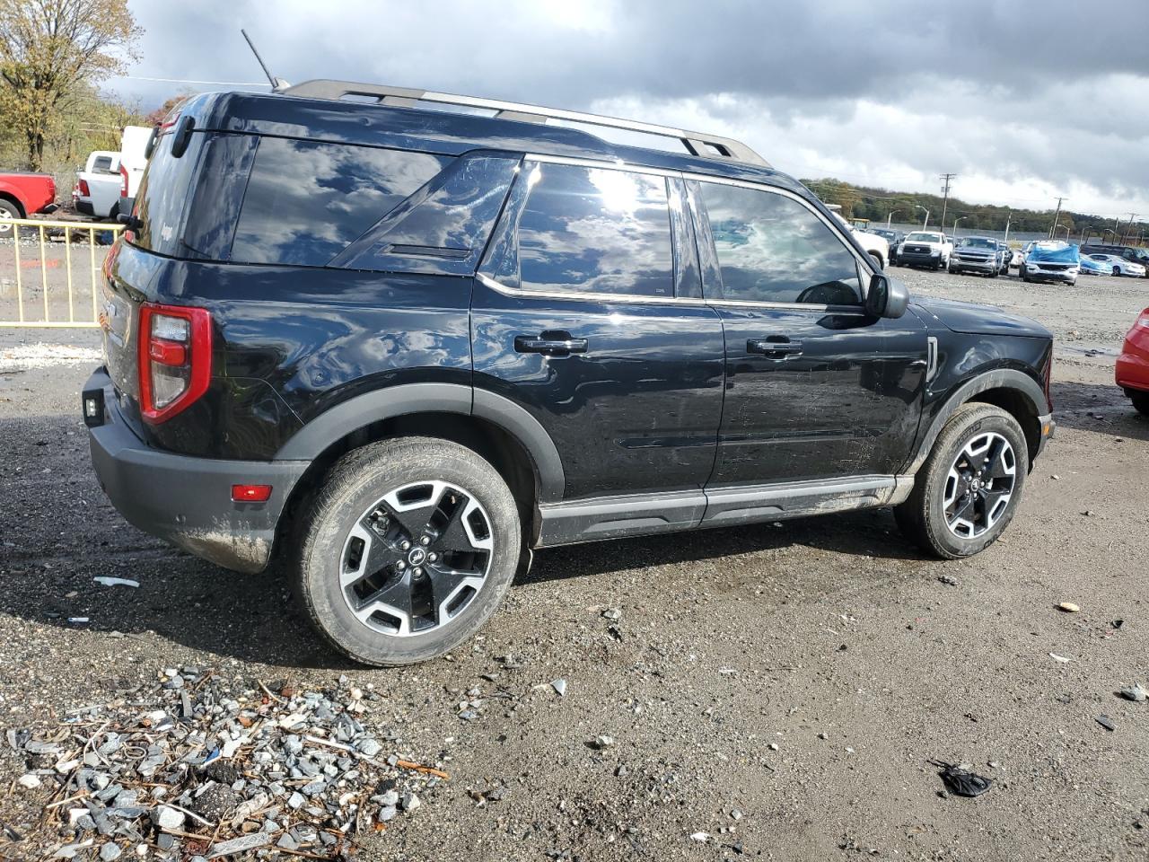 2023 Ford Bronco Sport Outer Banks - Фото 3