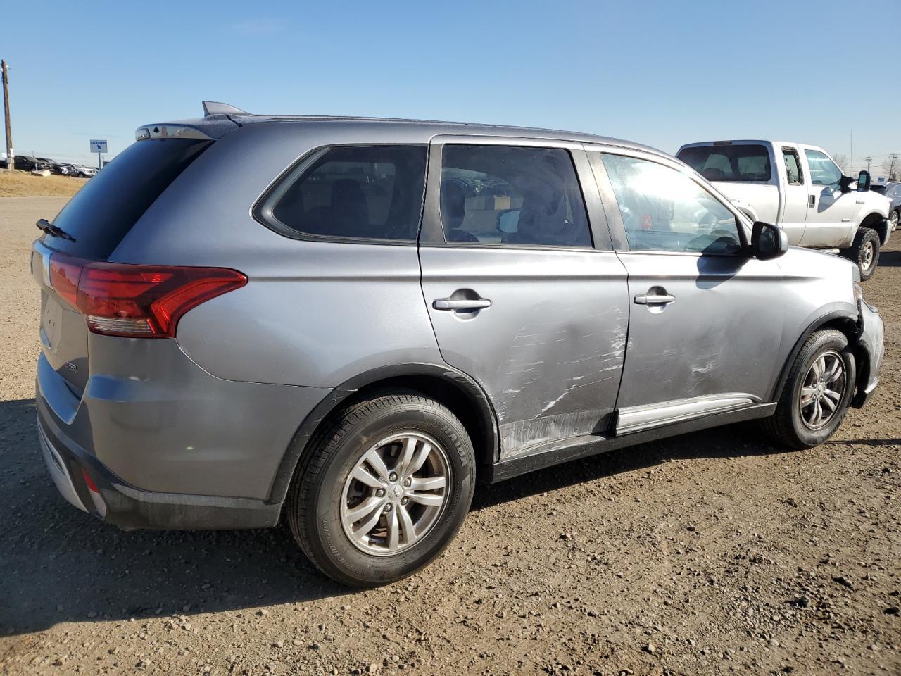 2020 Mitsubishi Outlander Es - Image 3