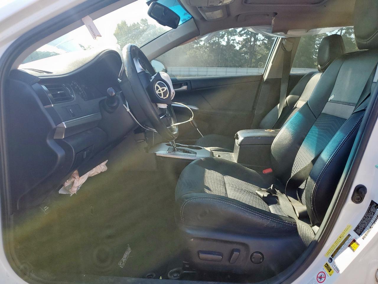 2012 Toyota Camry Base - Фото 7