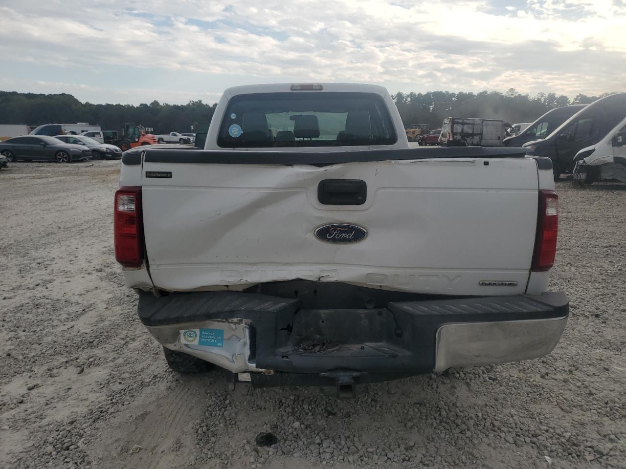 2016 Ford F250 Super Duty - Фото 6