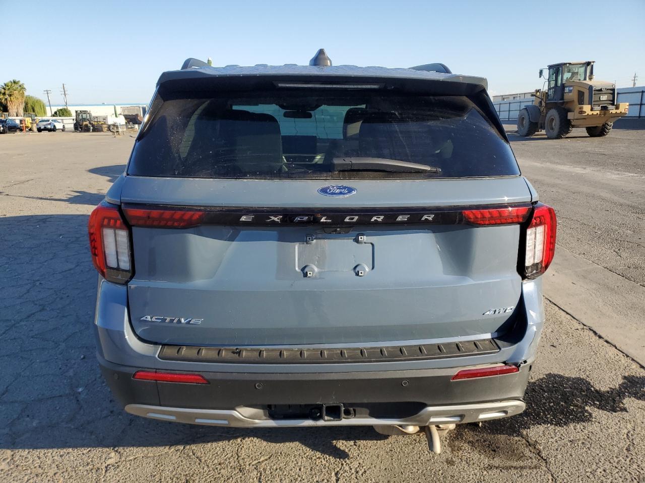 2025 Ford Explorer Active - Image 6