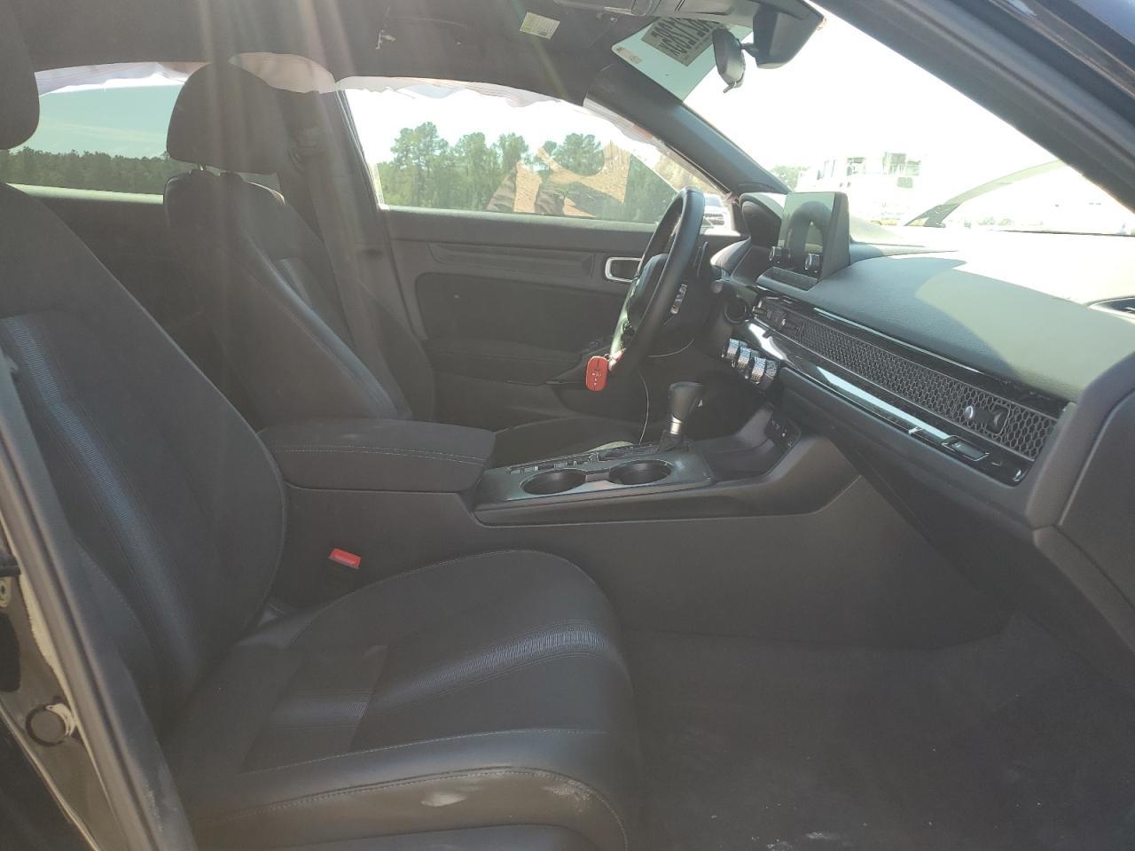 2025 Honda Civic Sport - Image 7