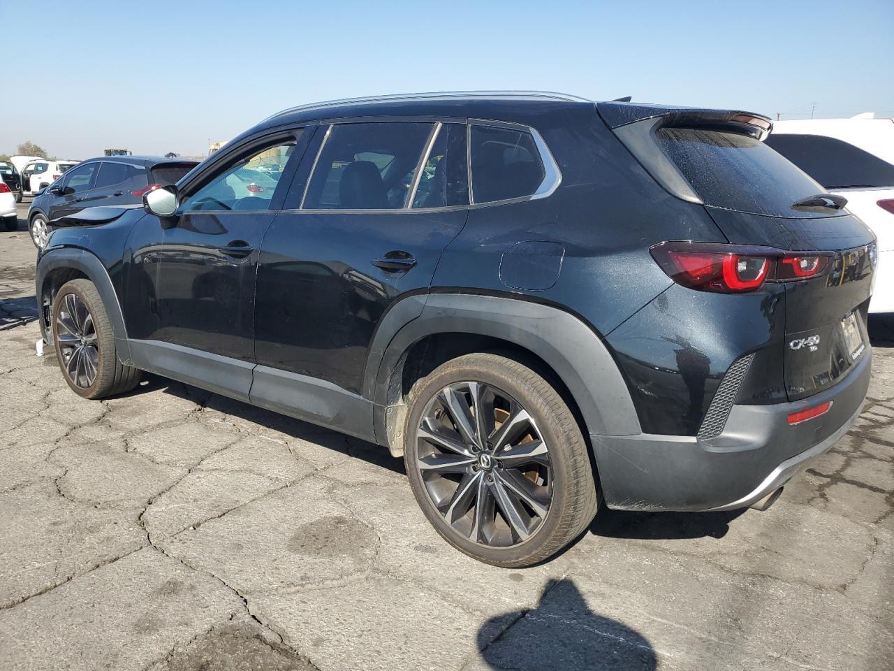2023 Mazda Cx-50 Premium - Image 2