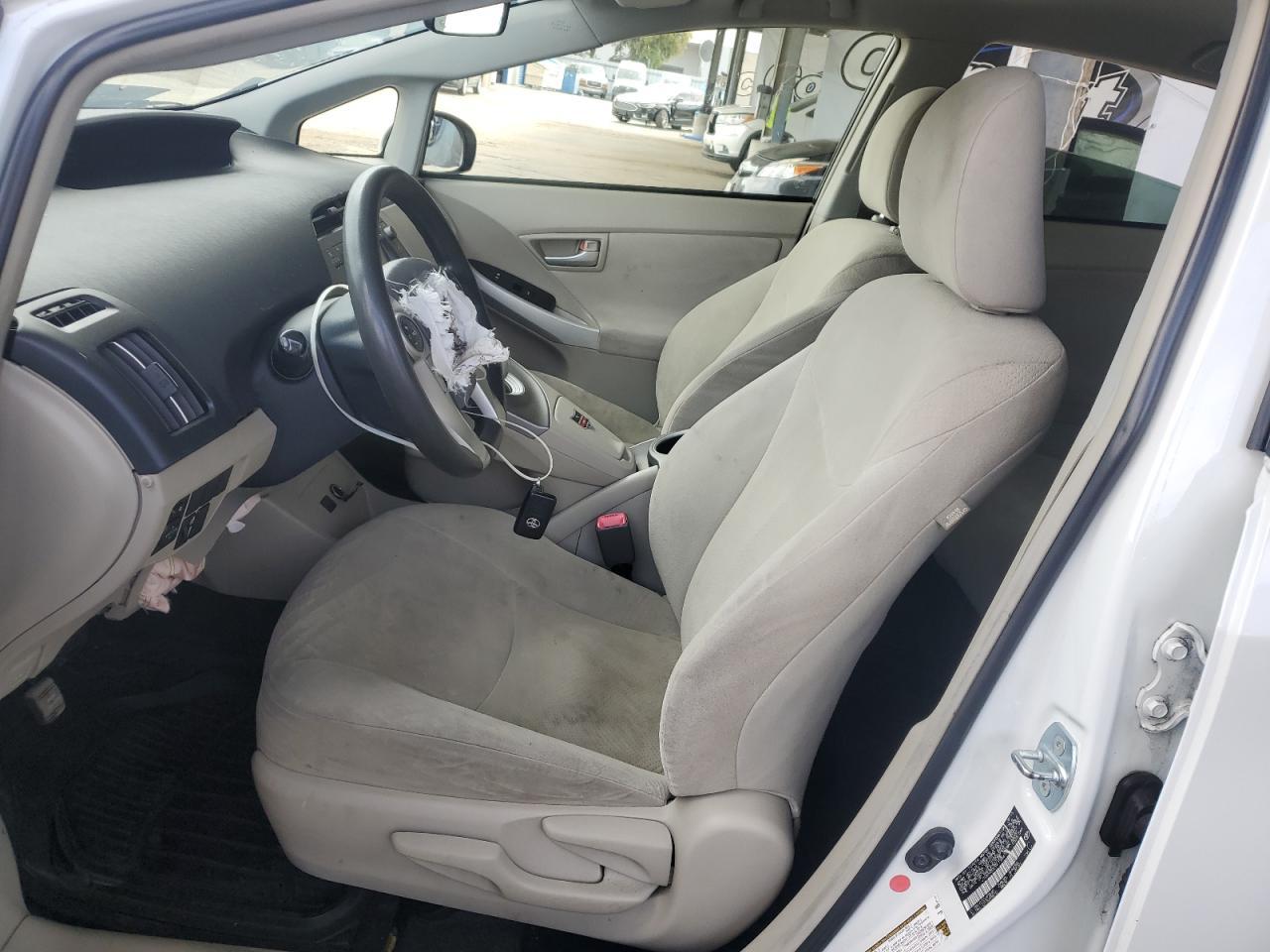 2015 Toyota Prius - Фото 7