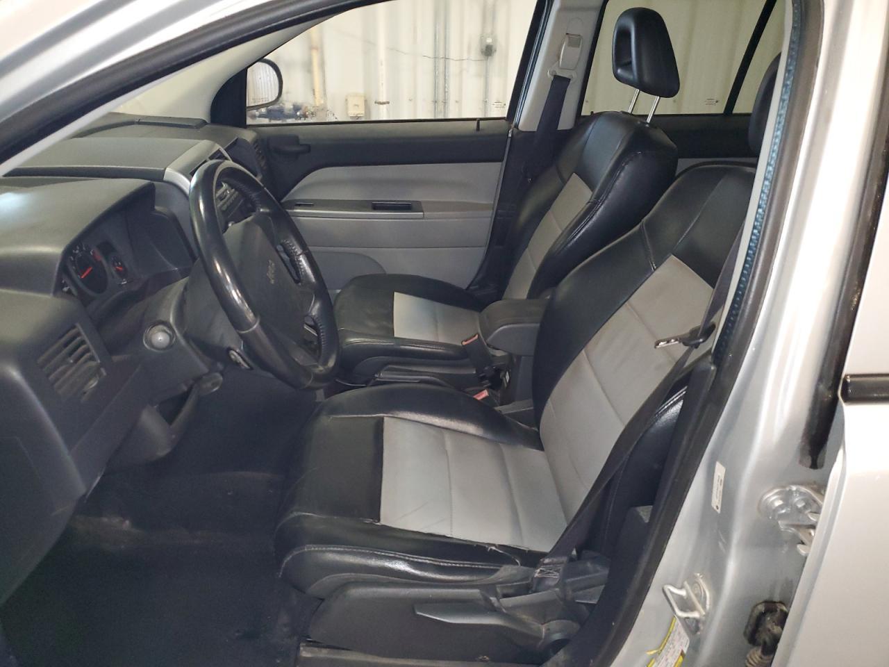 2007 Jeep Compass Limited - Image 7