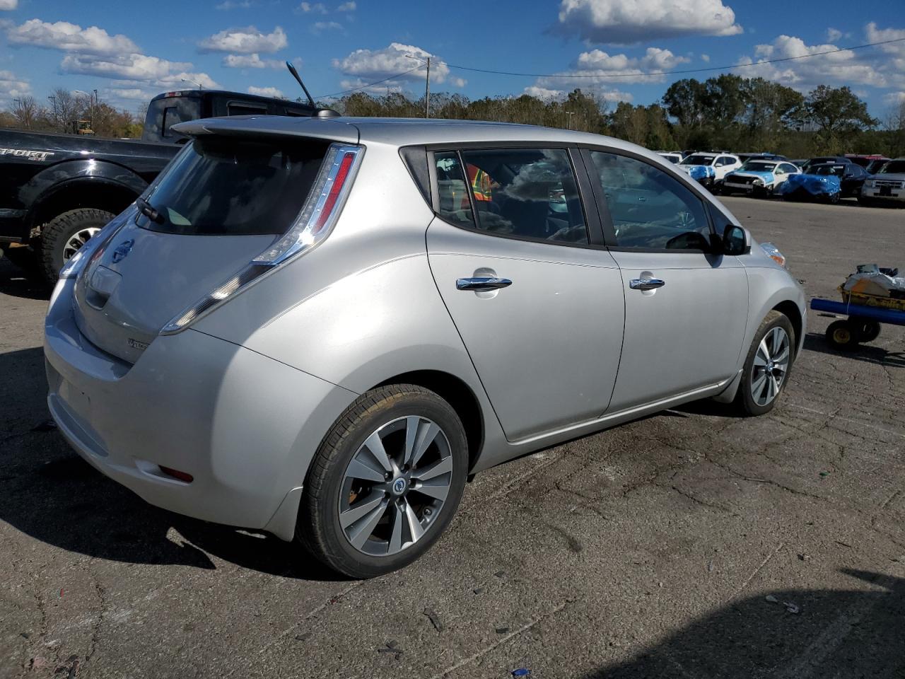 2013 Nissan Leaf S - Фото 3