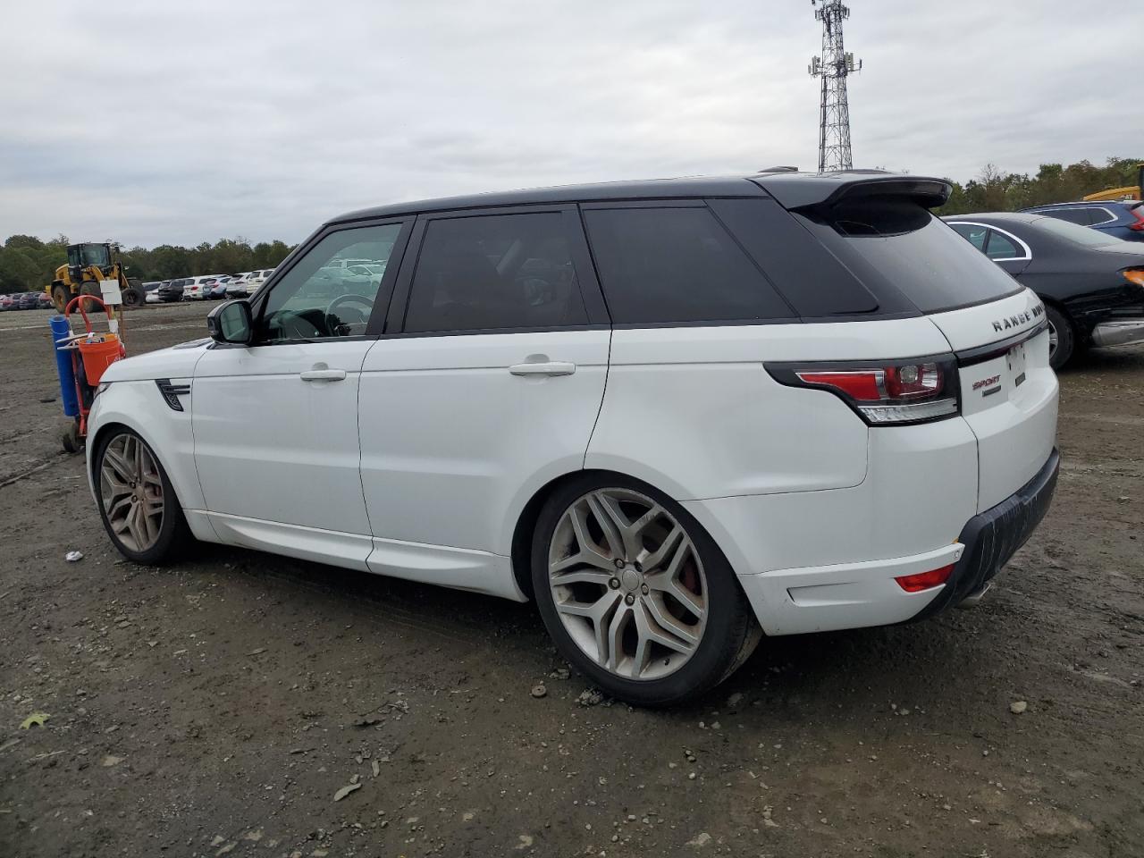 2014 Land Rover Range Rover Sport Autobiography - Image 2