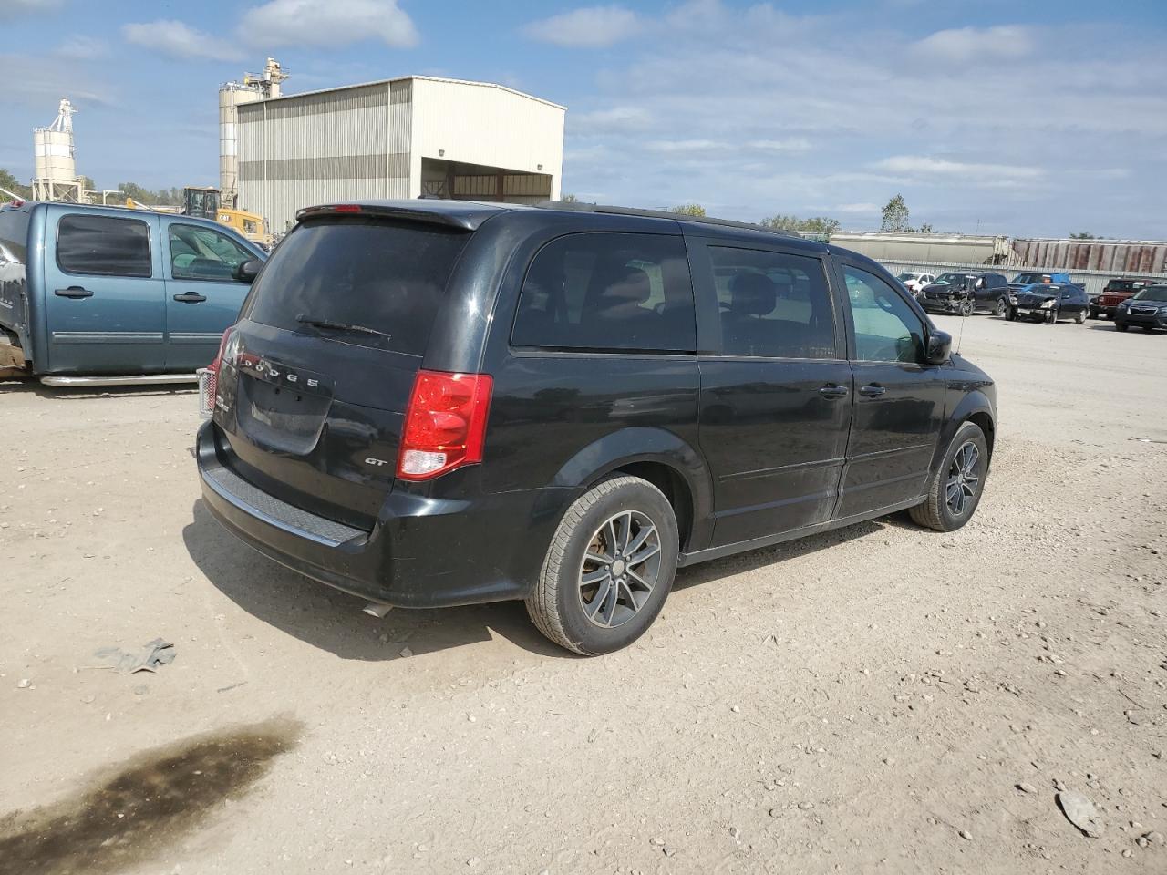 2017 Dodge Grand Caravan Gt - Фото 3