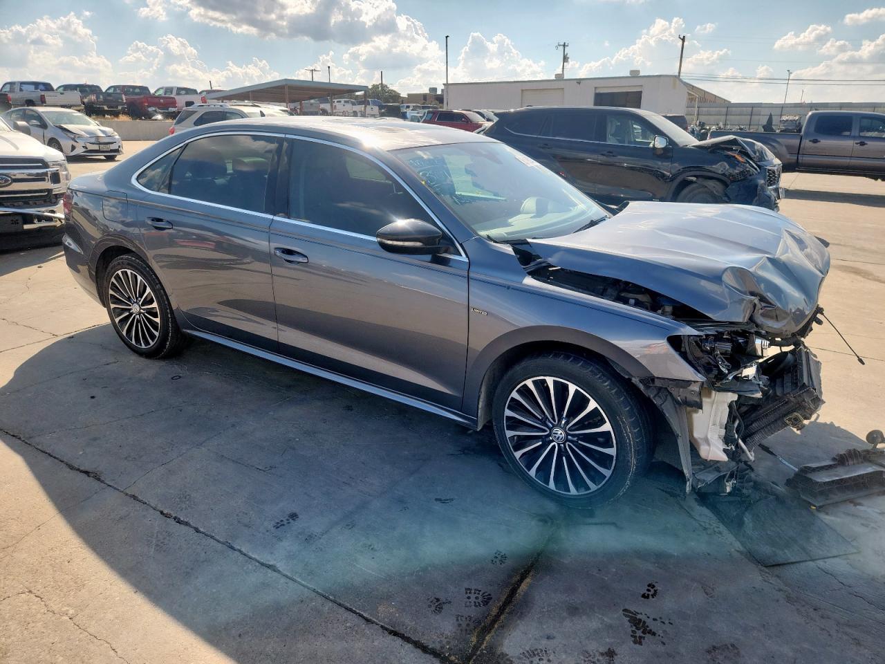 2022 Volkswagen Passat Limited Edition - Image 4