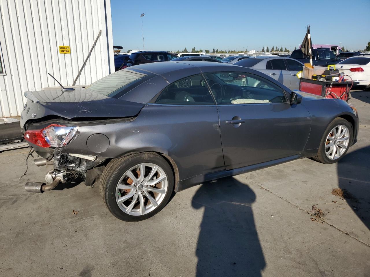 2011 Infiniti G37 Base - Image 3