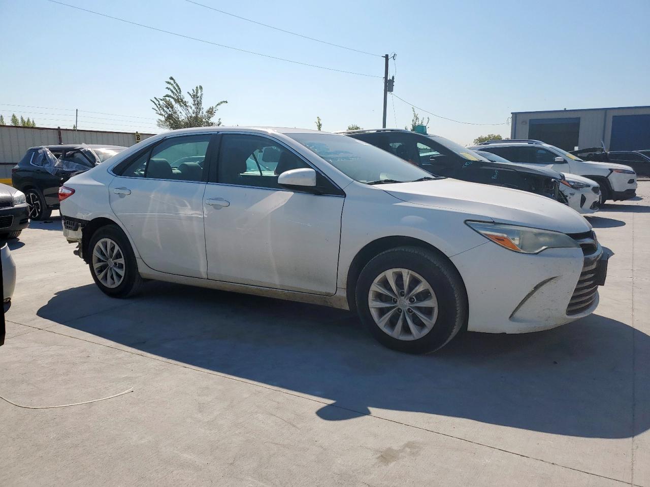 2016 Toyota Camry Le - Image 4
