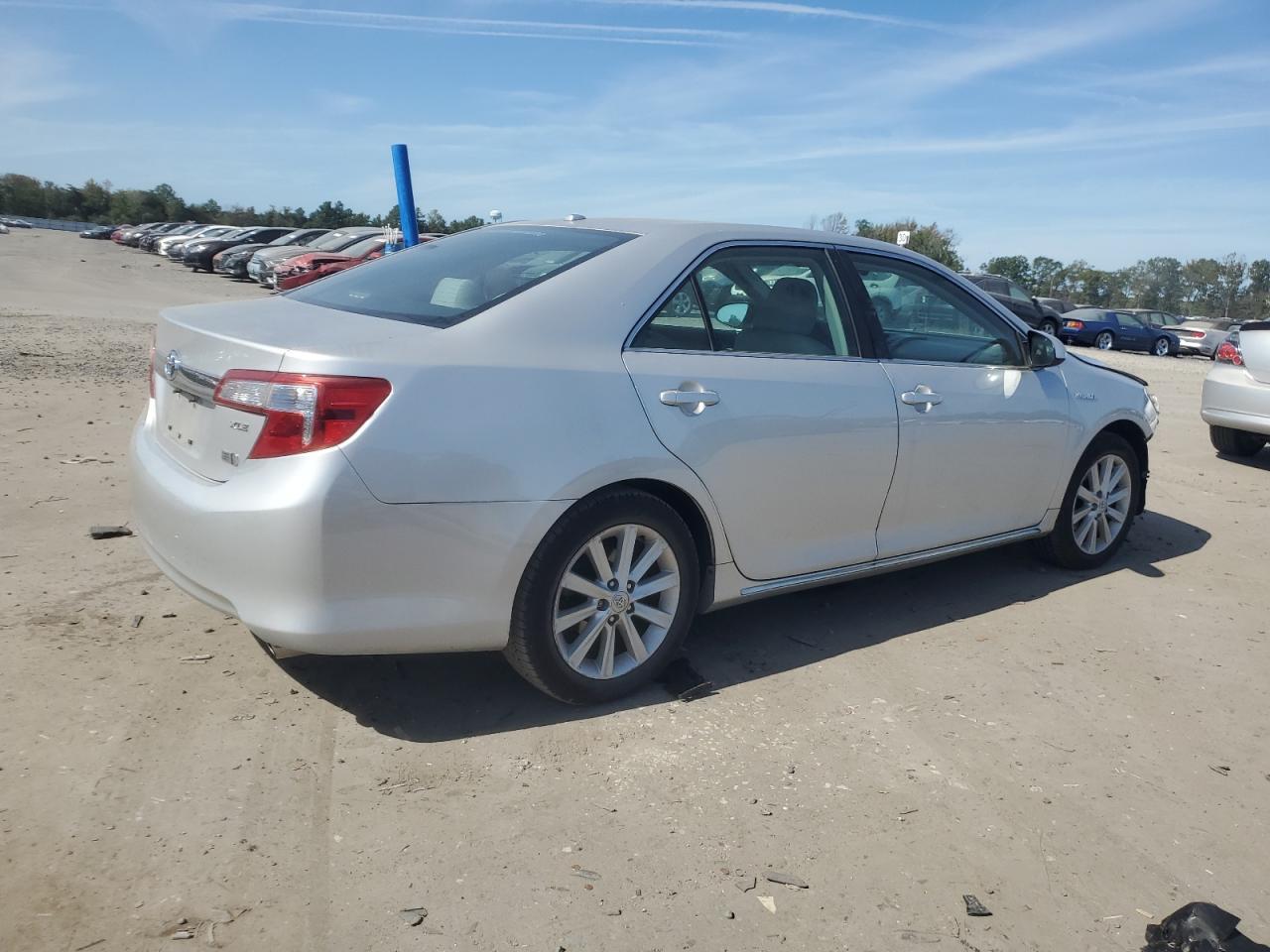 2012 Toyota Camry Hybrid - Фото 3