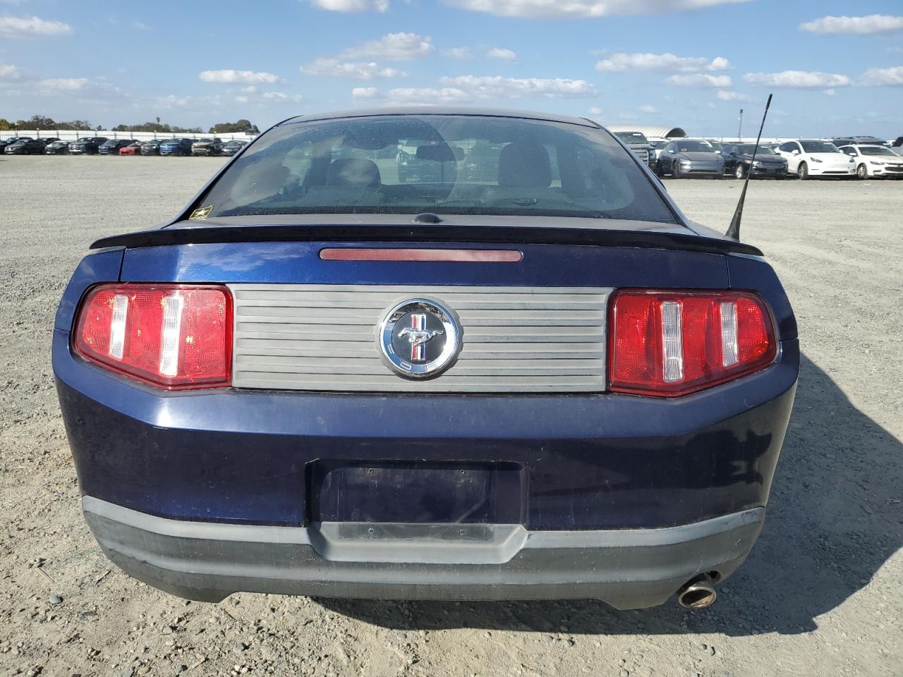 2010 Ford Mustang - Фото 6